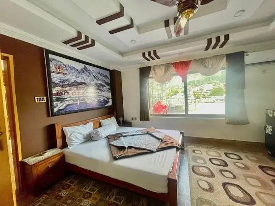 Deluxe Tek Büyük Yataklı Oda