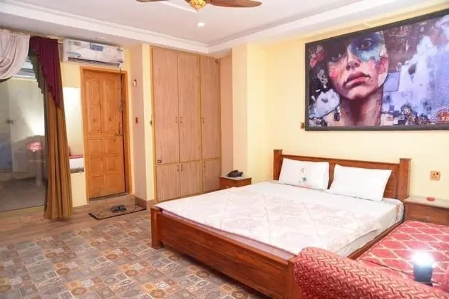 Deluxe Tek Büyük Yataklı Oda