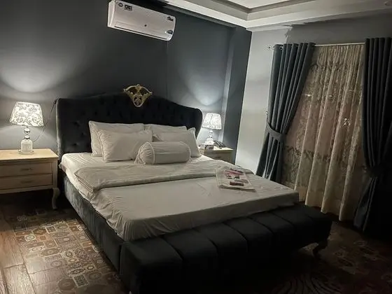 Deluxe Tek Büyük Yataklı Oda