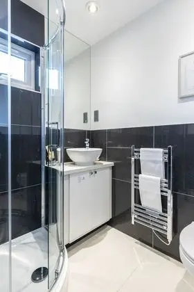 Executive Tek Büyük veya İki Ayrı Yataklı Oda