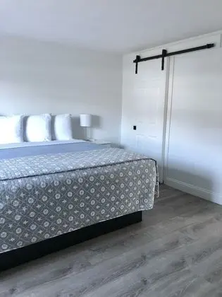 Tek Büyük Yataklı Oda, 2 Yatak Odası