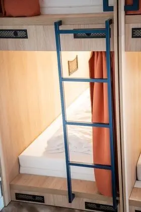 Deluxe Ortak Ranzalı Oda, Karma Ranzalı Oda (1 bed in 16 bed dorm)