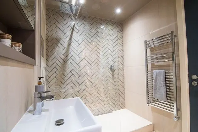 Luxury Apart Daire, Banyolu/Duşlu, Bahçe Manzaralı (King's 39)
