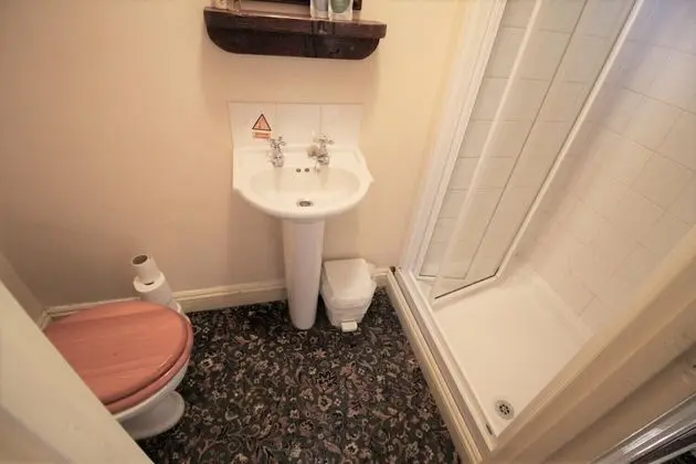 Standard Tek Kişilik Oda, Banyolu/Duşlu