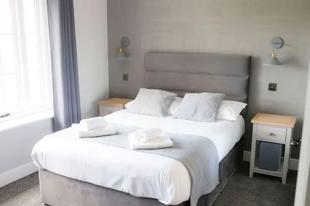Deluxe Tek Büyük Yataklı Oda, Engellilere Uygun, Banyolu/Duşlu