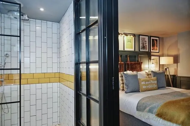 Comfort Tek Büyük Yataklı Oda