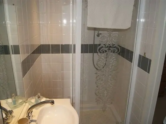 Comfort Tek Büyük Yataklı Oda, Banyolu/Duşlu