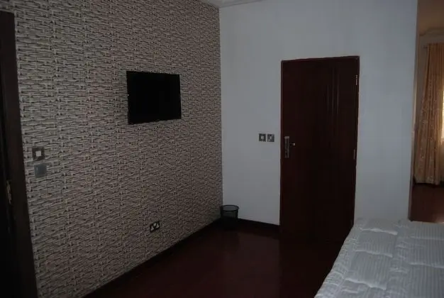 Deluxe Oda, Sigara İçilmez