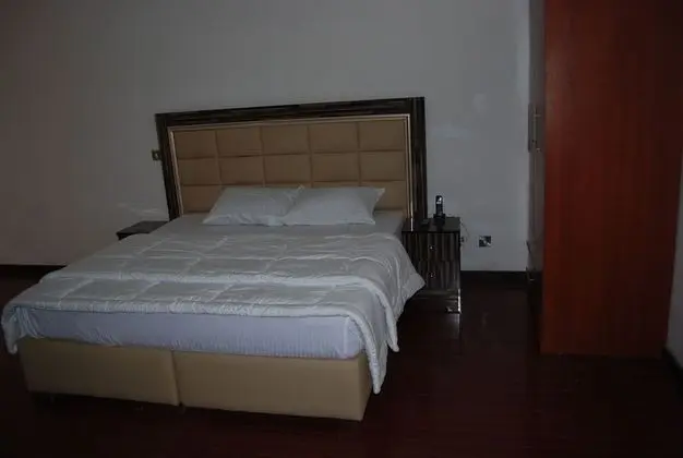 Deluxe Oda, Sigara İçilmez