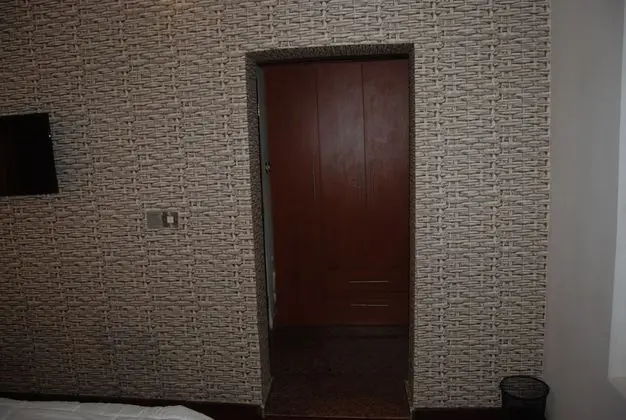 Deluxe Oda, Sigara İçilmez