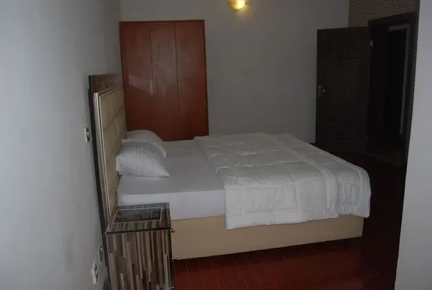 Deluxe Oda, Sigara İçilmez