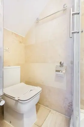 Standard Apart Daire, Özel Banyo (1)
