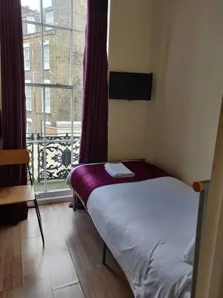 Tek Kişilik Oda, Banyolu/Duşlu