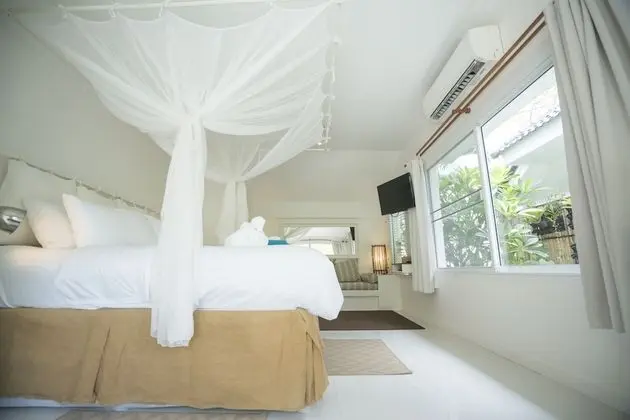 Beachfront Bungalow