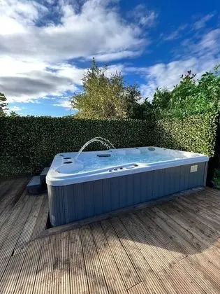 Exclusive Ev, Özel Banyo, Bahçe Manzaralı (The Kings Head )