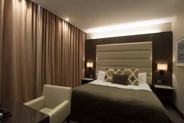 Deluxe Tek Büyük veya İki Ayrı Yataklı Oda
