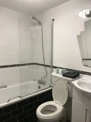 Economy Tek Büyük Yataklı Oda, Özel Banyo