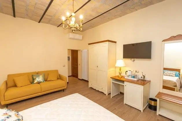 Classic Üç Kişilik Oda