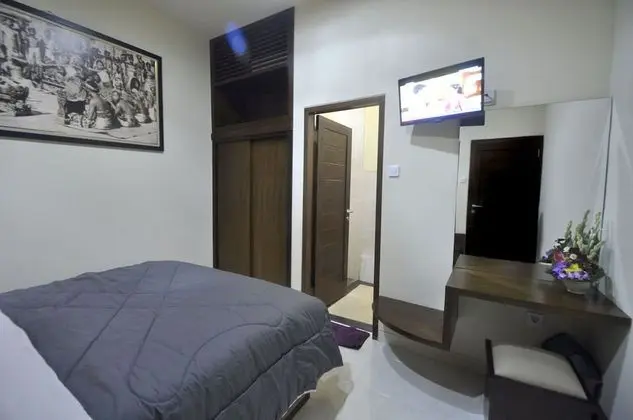 Standard Tek Büyük Yataklı Oda