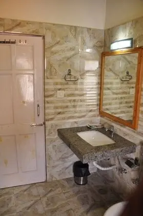 Family Tek Büyük Yataklı Oda, 2 Çift Kişilik Yatak
