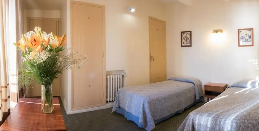 Tek Büyük veya İki Ayrı Yataklı Oda