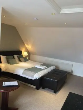 Comfort Tek Büyük veya İki Ayrı Yataklı Oda