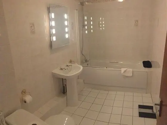 Dört Kişilik Oda, Banyolu/Duşlu