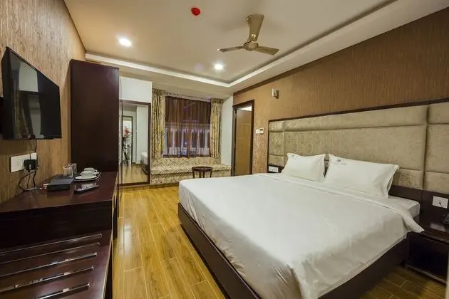 Deluxe Tek Büyük Yataklı Oda, 1 En Büyük (King) Boy Yatak, Şehir Manzaralı