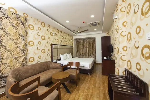 Deluxe Tek Büyük Yataklı Oda, 1 En Büyük (King) Boy Yatak, Şehir Manzaralı