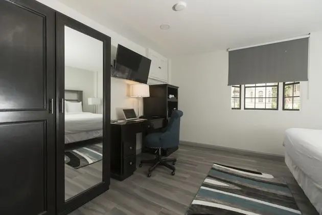 Standard Oda, 1 En Büyük (King) Boy Yatak