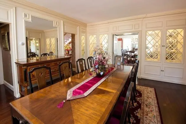 Luxury Tek Büyük Yataklı Oda, Banyolu/Duşlu, Liman Manzaralı (The Ambassador)