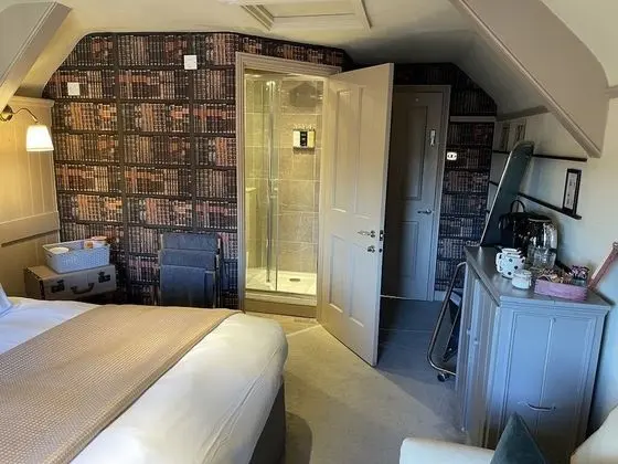 Super King or Triple Room (6)