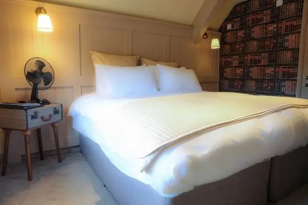 Super King or Triple Room (6)