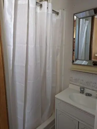 1 Bedroom Self-Contained Suite