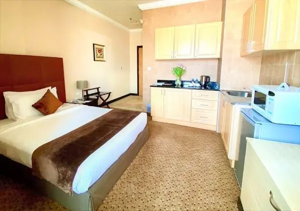 Deluxe Queen Room