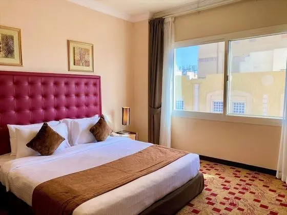 Deluxe Suite Room