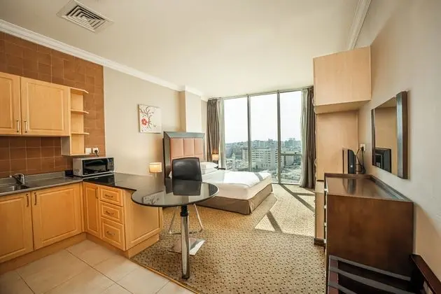 Deluxe Suite Room
