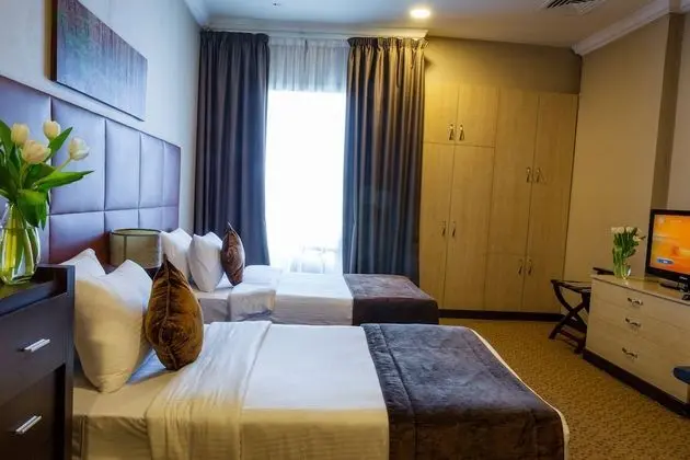 Deluxe with Two Single Beds