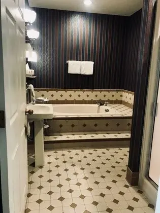 Deluxe Süit, Nehir Manzaralı