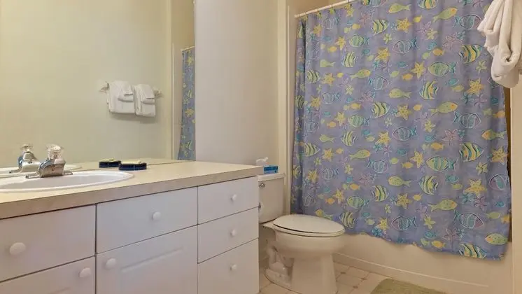 City 2 Bedroom Villa with Pool Access