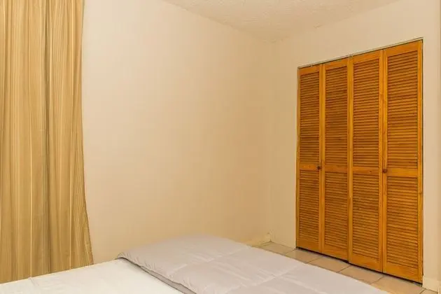 Business Apart Daire, Havuz Manzaralı