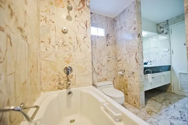 Junior Family Suite (2 Bedroom)