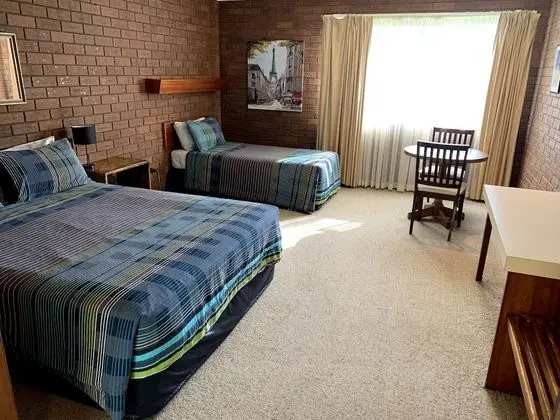 Deluxe Tek Büyük veya İki Ayrı Yataklı Oda