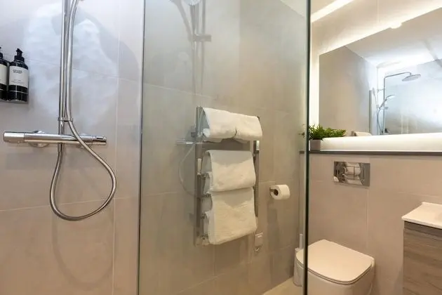 Deluxe Tek Büyük veya İki Ayrı Yataklı Oda