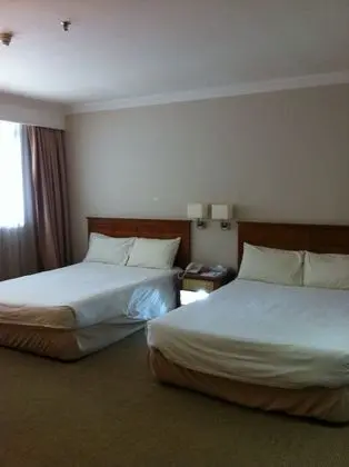 Deluxe Dört Kişilik Oda