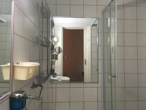 Üç Kişilik Oda