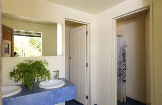 Superior Oda, Ortak Banyo