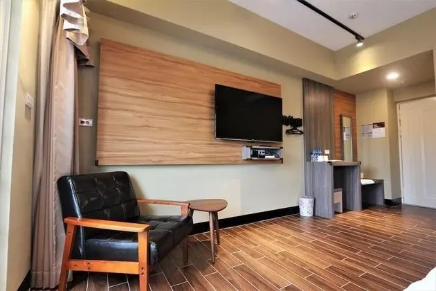 Deluxe Tek Büyük Yataklı Oda