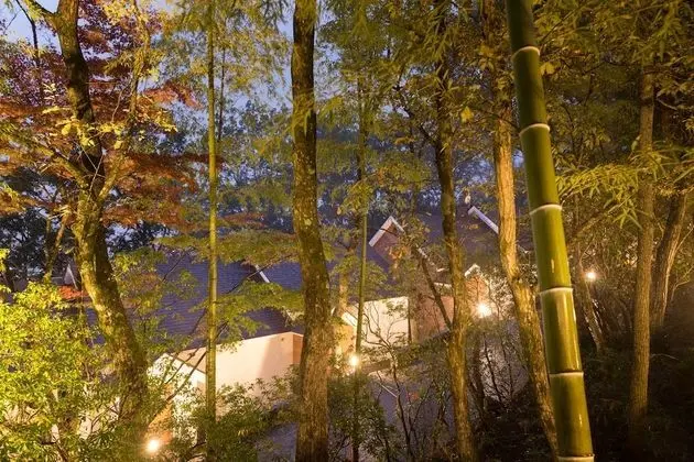 Villa (Terrace House (Shu) Adult Only)