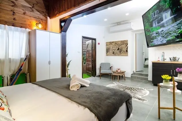 Romantic Süit, Sigara İçilmez